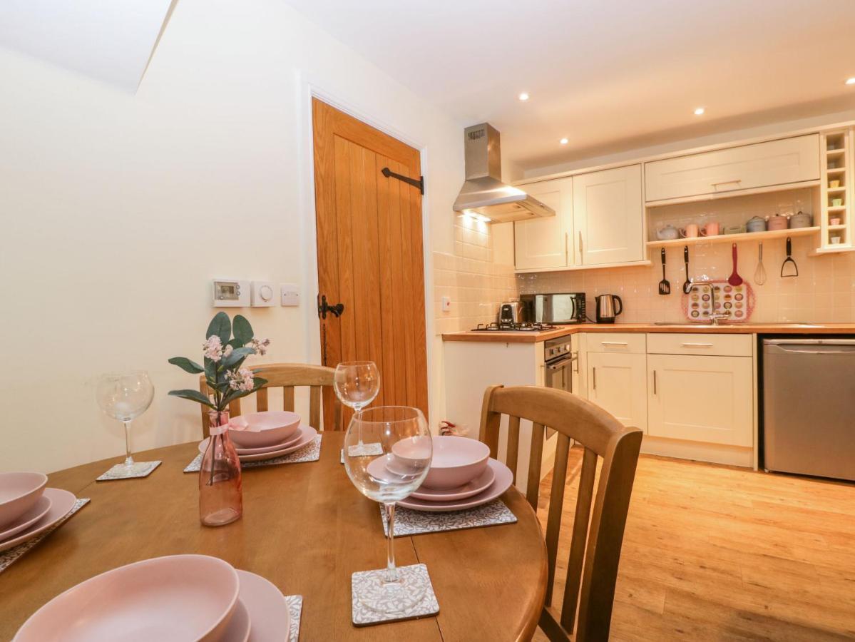 9 Malthouse Court Villa Watchet Eksteriør billede