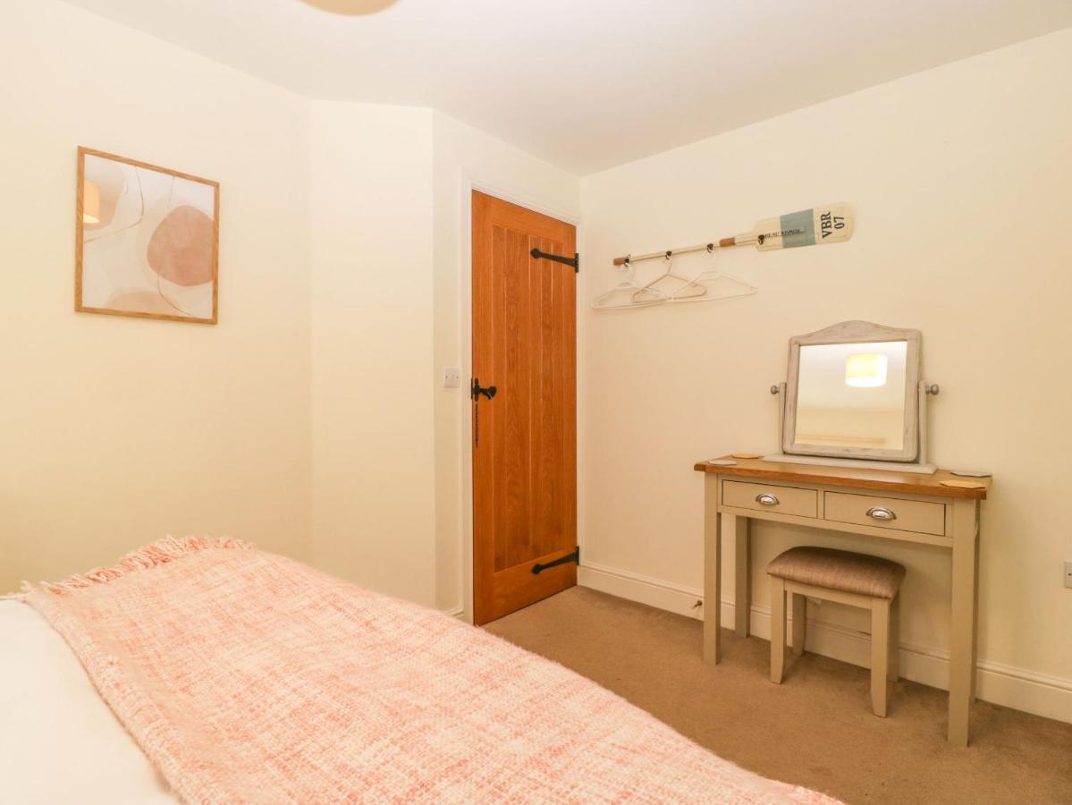 9 Malthouse Court Villa Watchet Eksteriør billede